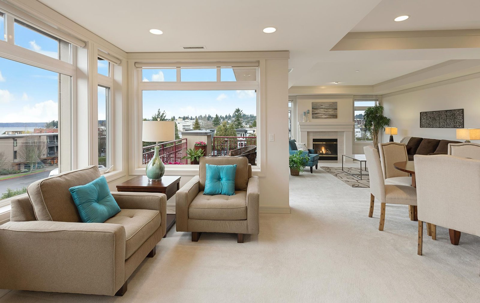 Sala elegante y minimalista